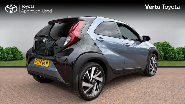 Toyota Aygo X 1.0 VVT-i Edge 5dr Petrol Hatchback